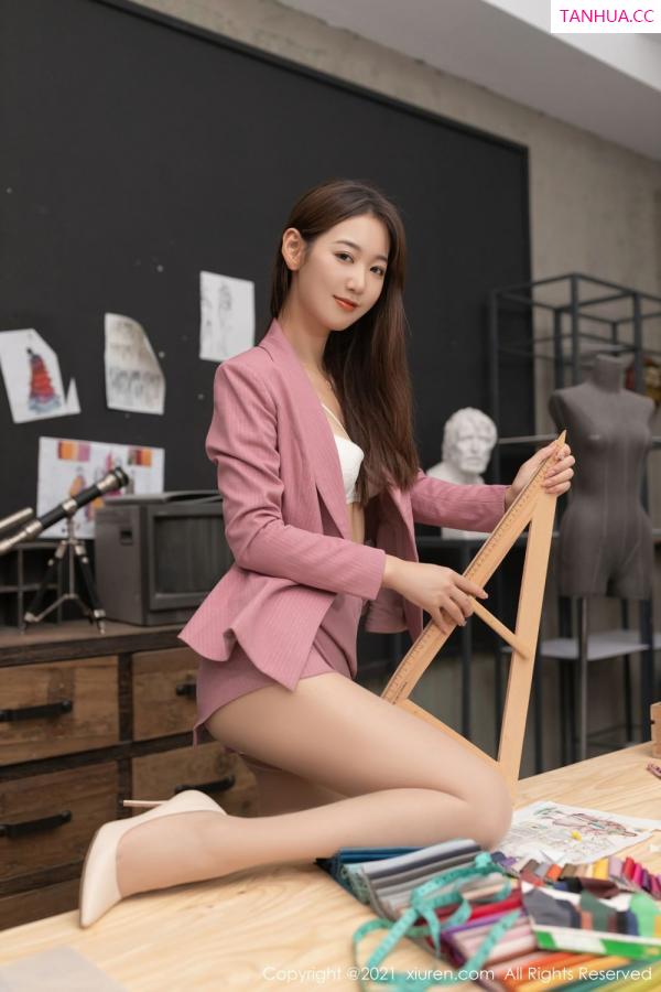 唐安琪  宅男女神唐安琪 服装设计师主题系列第15张图片